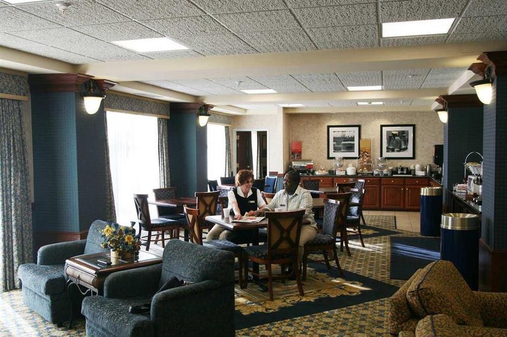 Hampton Inn Laporte La Porte Restaurant photo