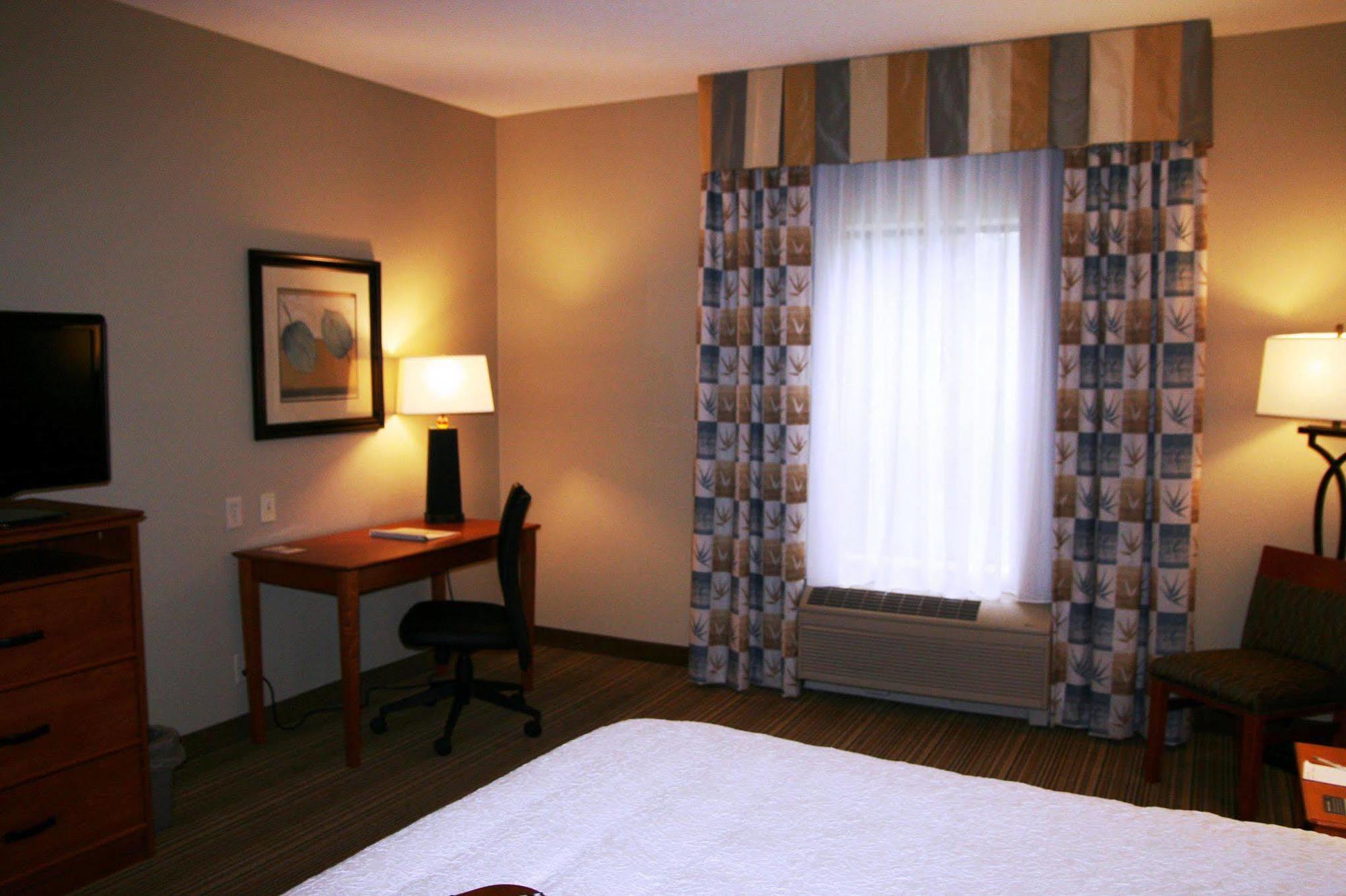 Hampton Inn Laporte La Porte Exterior photo
